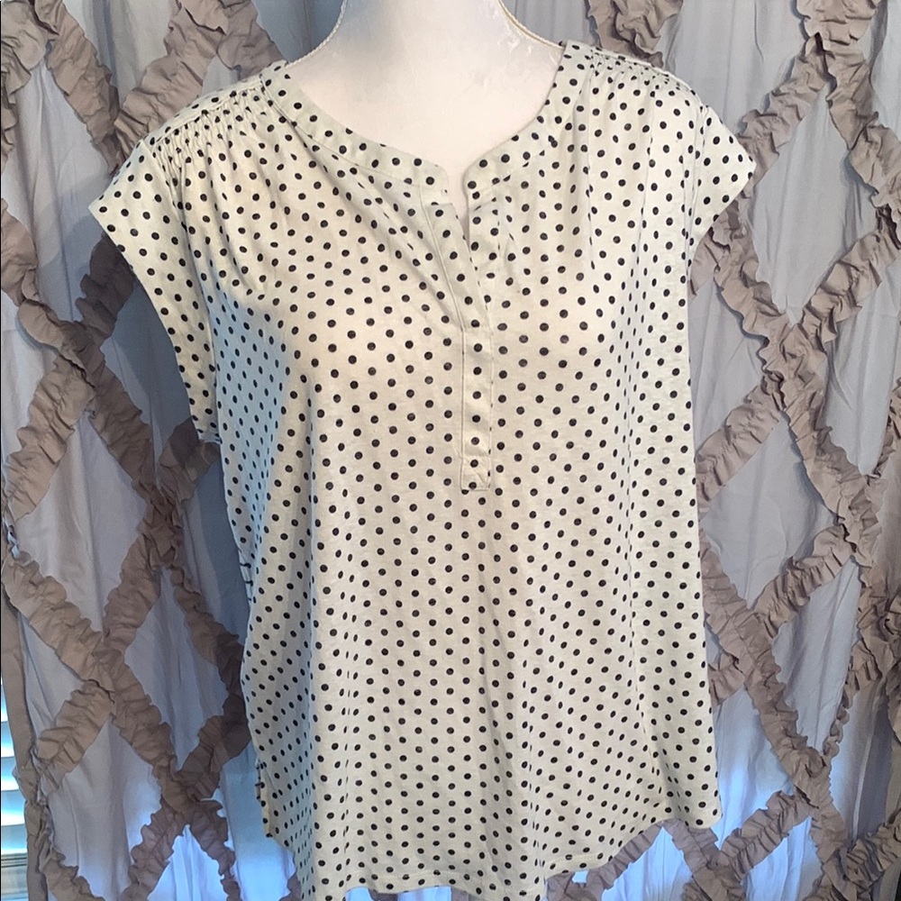 Daniel Rainn Abrienne Split Neck Linen Blend Shirt